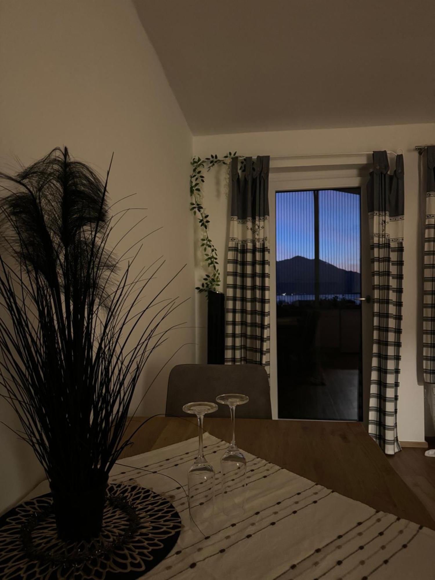 Apartment Sunset Am Wolfgangsee Strobl Bagian luar foto